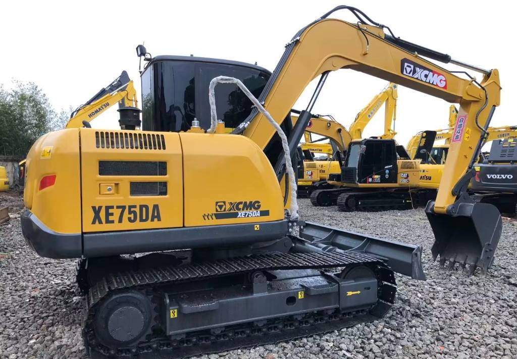 XCMG XE 75 DA XE75 - Mini ekskavatorius: foto 1 XCMG XE 75 DA XE75 - Mini ekskavatorius: foto 1