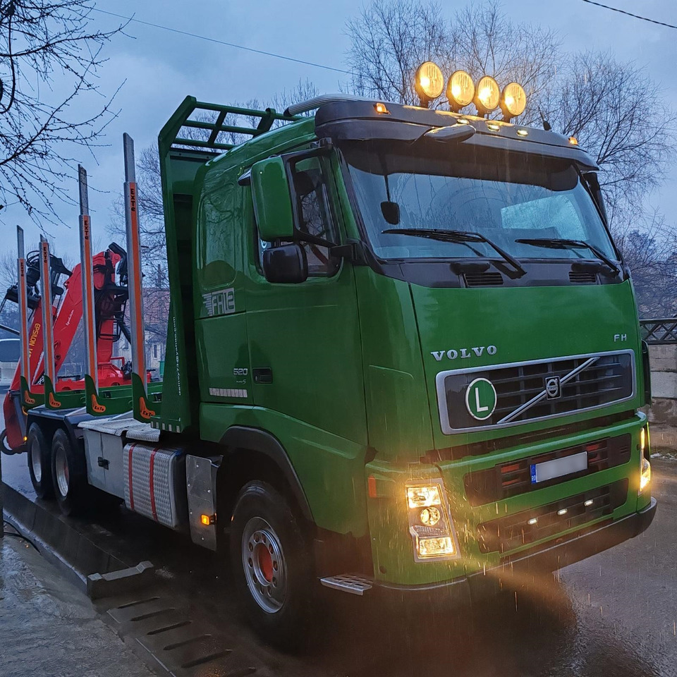 VOLVO FH12 - Miškovežis, Sunkvežimis su kranu: foto 1 VOLVO FH12 - Miškovežis, Sunkvežimis su kranu: foto 1