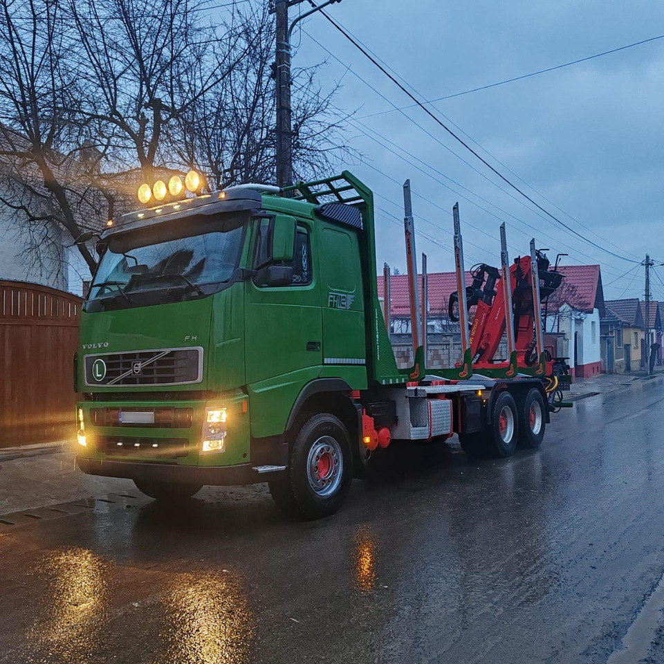VOLVO FH12 - Miškovežis, Sunkvežimis su kranu: foto 3 VOLVO FH12 - Miškovežis, Sunkvežimis su kranu: foto 3