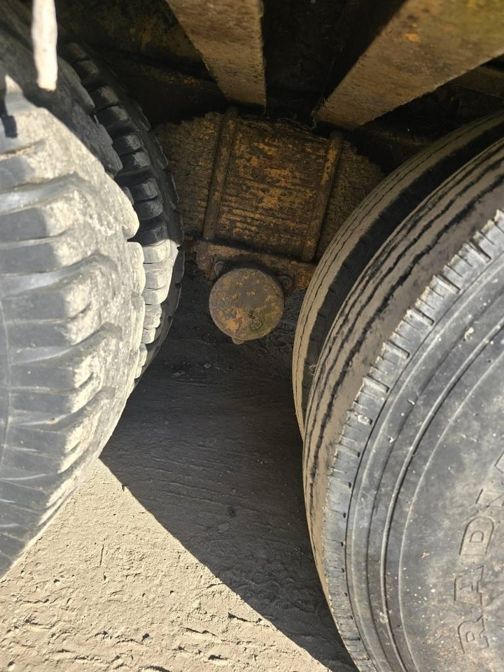 Bertoja 3 - Žemo profilio platforma puspriekabė: foto 3 Bertoja 3 - Žemo profilio platforma puspriekabė: foto 3