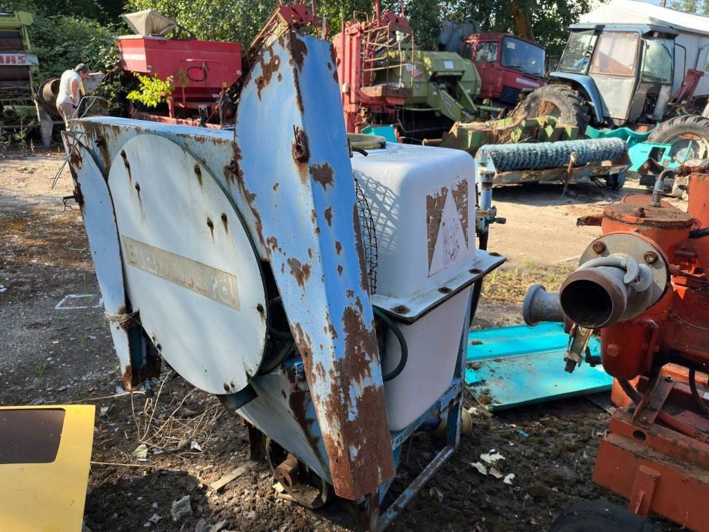 Blanchard 220 - Pakabinamas purkštuvas: foto 3 Blanchard 220 - Pakabinamas purkštuvas: foto 3