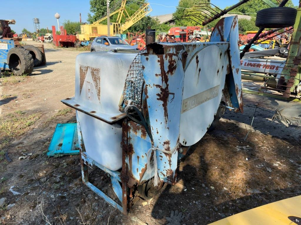 Blanchard 220 - Pakabinamas purkštuvas: foto 2 Blanchard 220 - Pakabinamas purkštuvas: foto 2