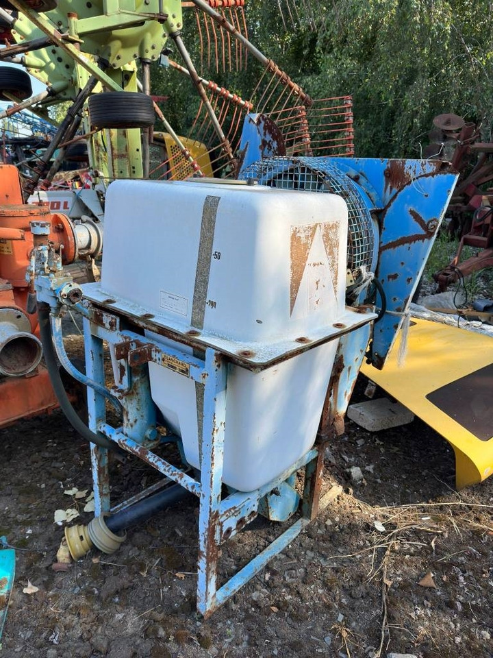 Blanchard 220 - Pakabinamas purkštuvas: foto 1 Blanchard 220 - Pakabinamas purkštuvas: foto 1