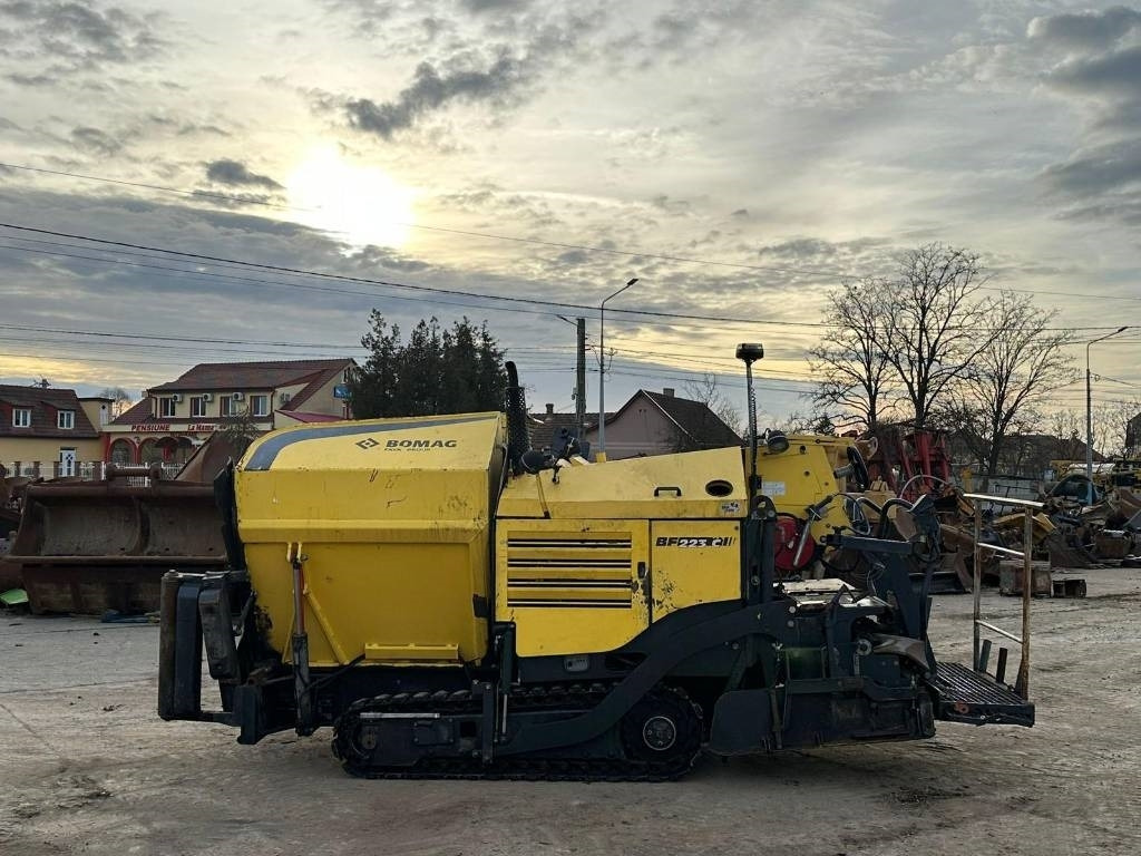 Bomag BF 223 C - Asfalto klotuvas: foto 4 Bomag BF 223 C - Asfalto klotuvas: foto 4