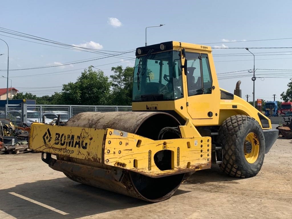 Bomag BW 219 D H-4 - Kompaktorius: foto 5 Bomag BW 219 D H-4 - Kompaktorius: foto 5