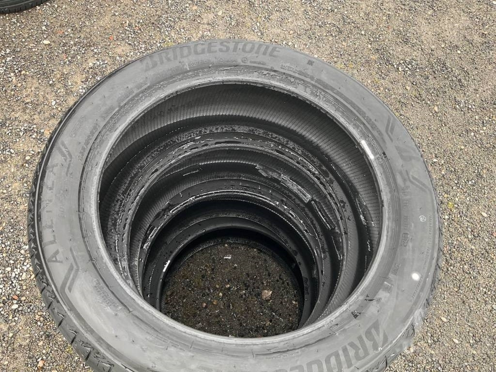 Bridgestone Alenza 255/50 R21 TYRES - Padanga - Sunkvežimis: foto 4 Bridgestone Alenza 255/50 R21 TYRES - Padanga - Sunkvežimis: foto 4