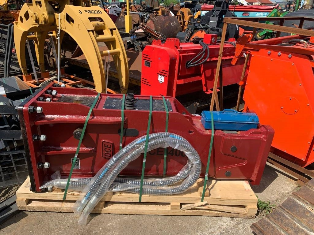 DCE 1400 Hydraulic Breaker - Hidraulinis kūjis - Statybinė technika: foto 1 DCE 1400 Hydraulic Breaker - Hidraulinis kūjis - Statybinė technika: foto 1