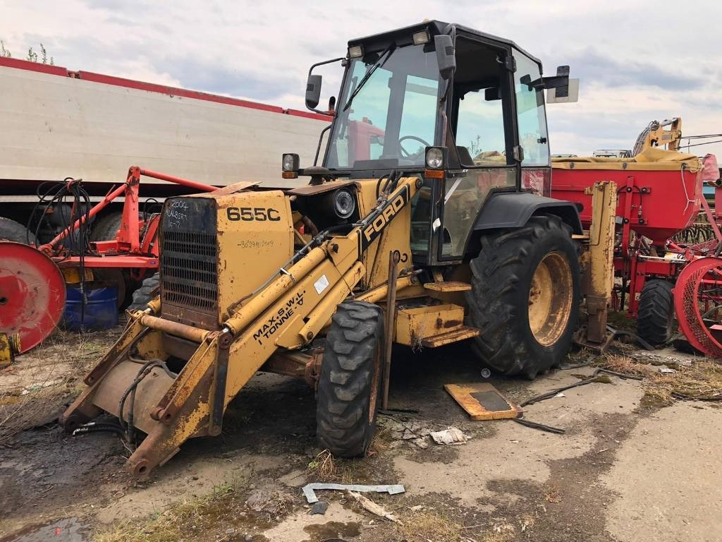 Ford / New Holland For Parts 655C - Ekskavatorius-krautuvas: foto 1 Ford / New Holland For Parts 655C - Ekskavatorius-krautuvas: foto 1