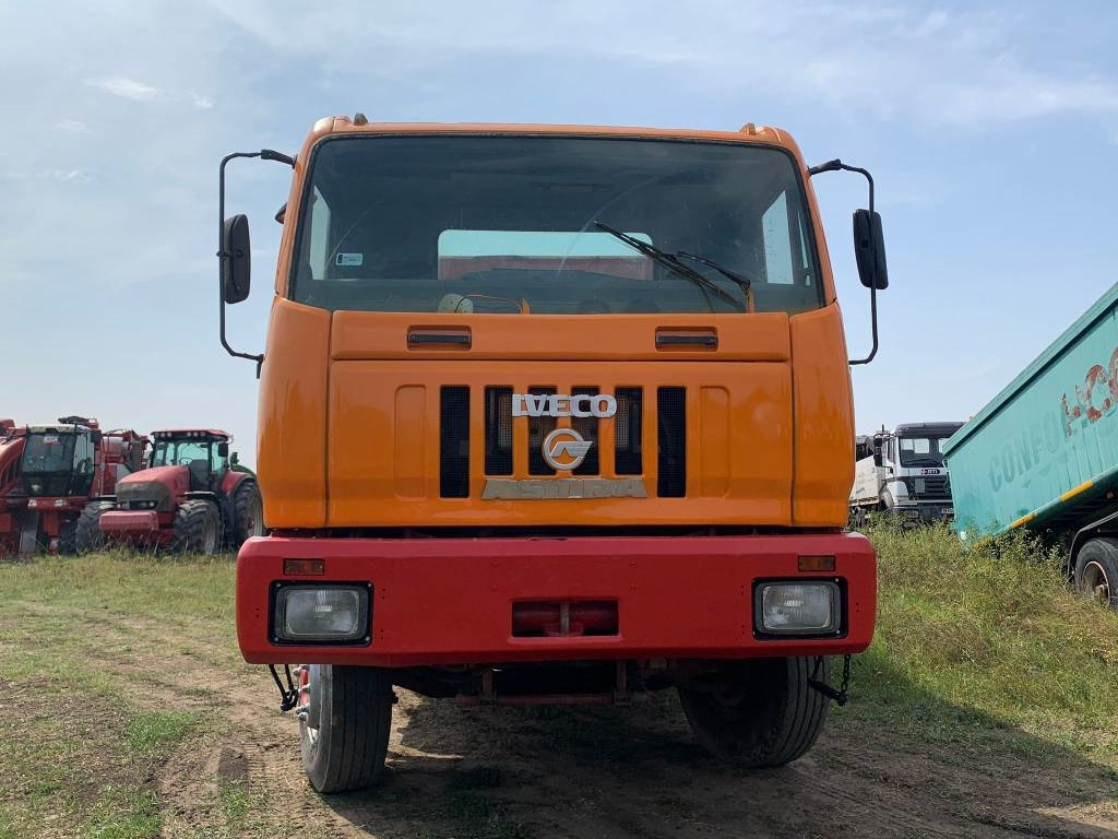 Iveco Astra HD 9 64.34  lizingą Iveco Astra HD 9 64.34: foto 9