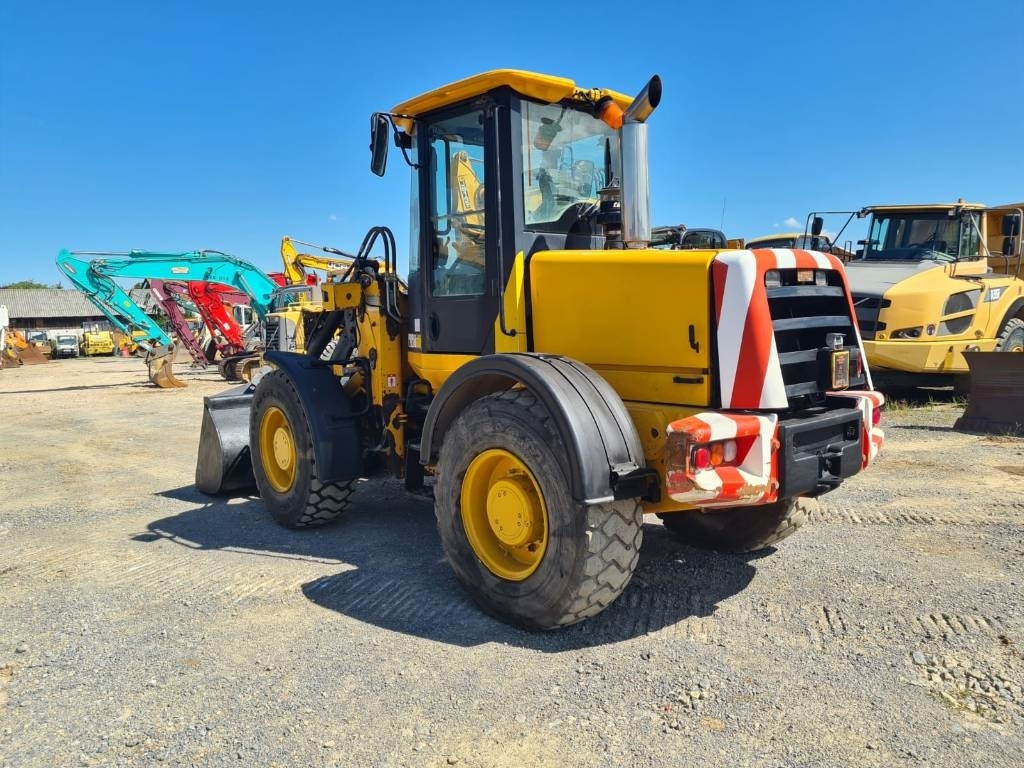JCB 416HT - Ratinis krautuvas: foto 4 JCB 416HT - Ratinis krautuvas: foto 4