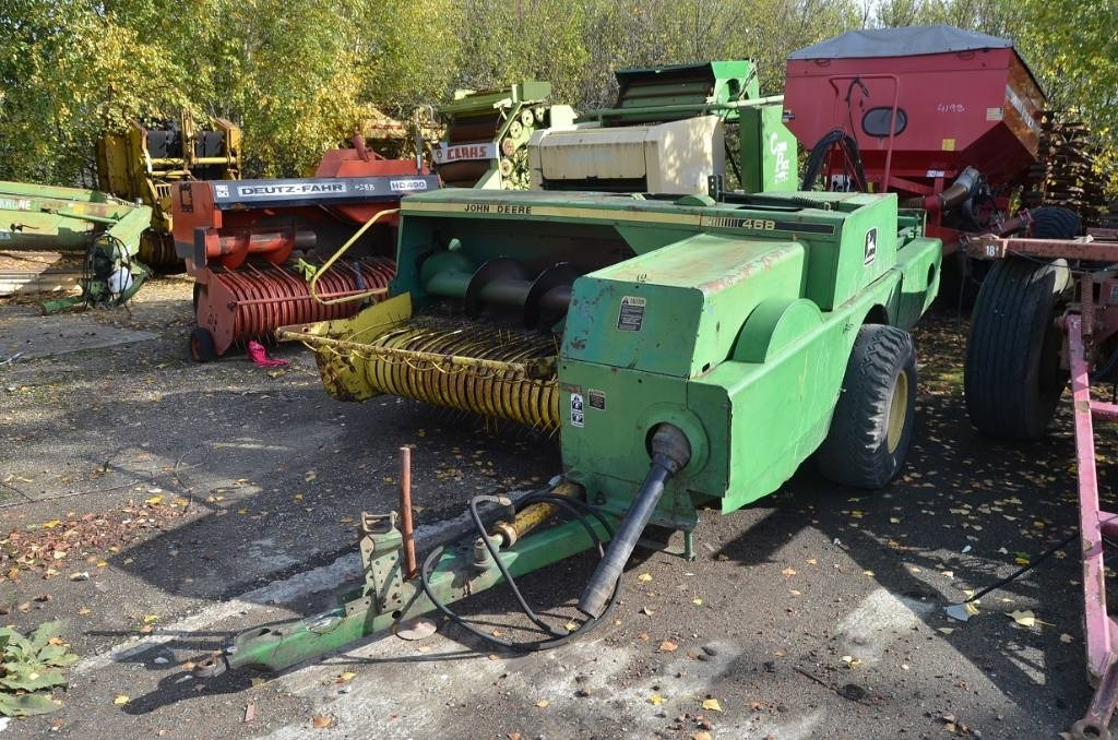 John Deere 468 - Stačiakampių ryšulių presas: foto 4 John Deere 468 - Stačiakampių ryšulių presas: foto 4