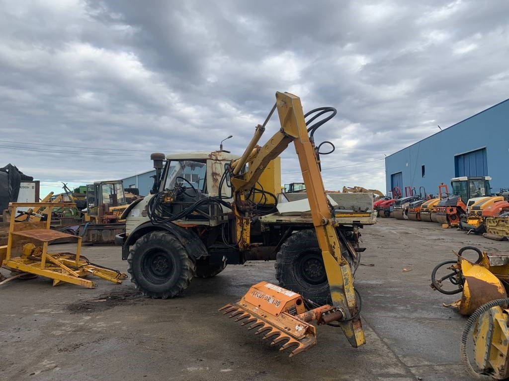 Mercedes-Benz 406A - Komunalinė/ Specializuota technika: foto 3 Mercedes-Benz 406A - Komunalinė/ Specializuota technika: foto 3