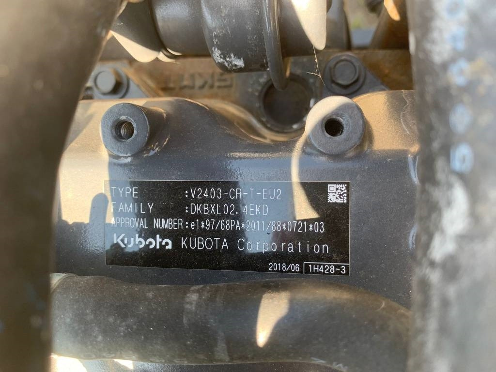 Kubota V 2403 NEW ENGINE - Variklis - Statybinė technika: foto 5 Kubota V 2403 NEW ENGINE - Variklis - Statybinė technika: foto 5