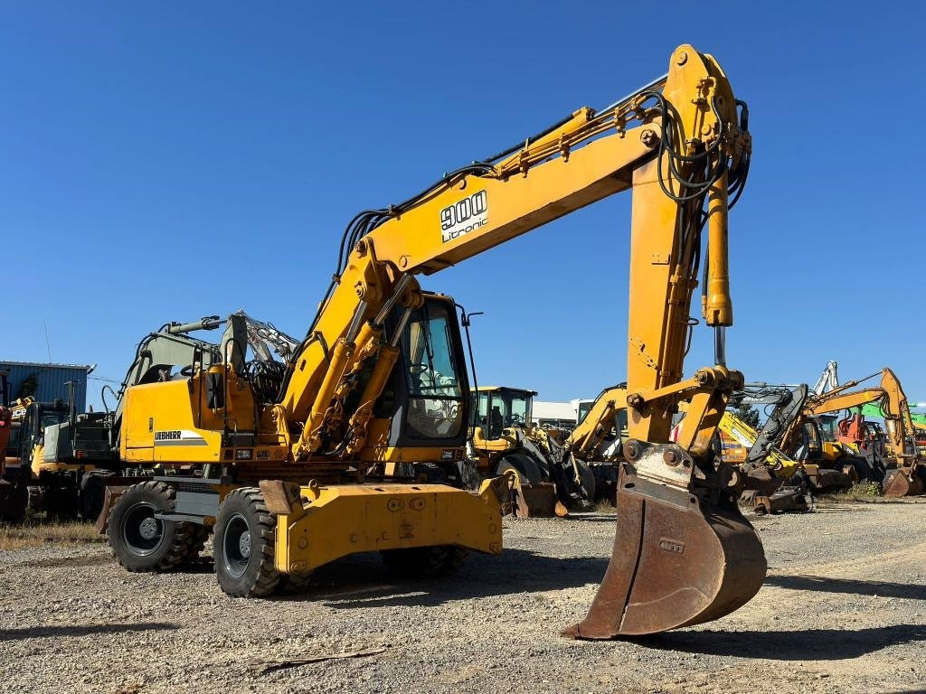 Liebherr A 900 B - Ratinis ekskavatorius: foto 2 Liebherr A 900 B - Ratinis ekskavatorius: foto 2