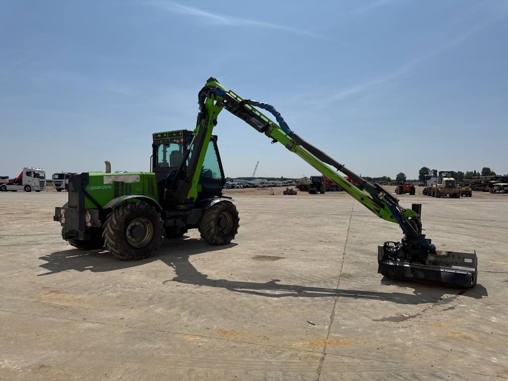 Merlo MM 150 VR - Miško traktorius: foto 3 Merlo MM 150 VR - Miško traktorius: foto 3