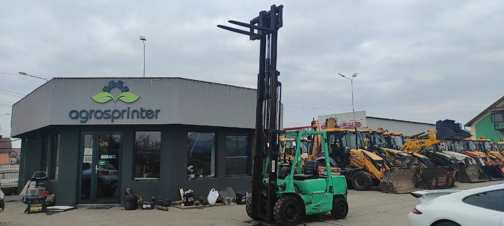 Dyzelinis krautuvas Mitsubishi FD35A: foto 6 Dyzelinis krautuvas Mitsubishi FD35A: foto 6