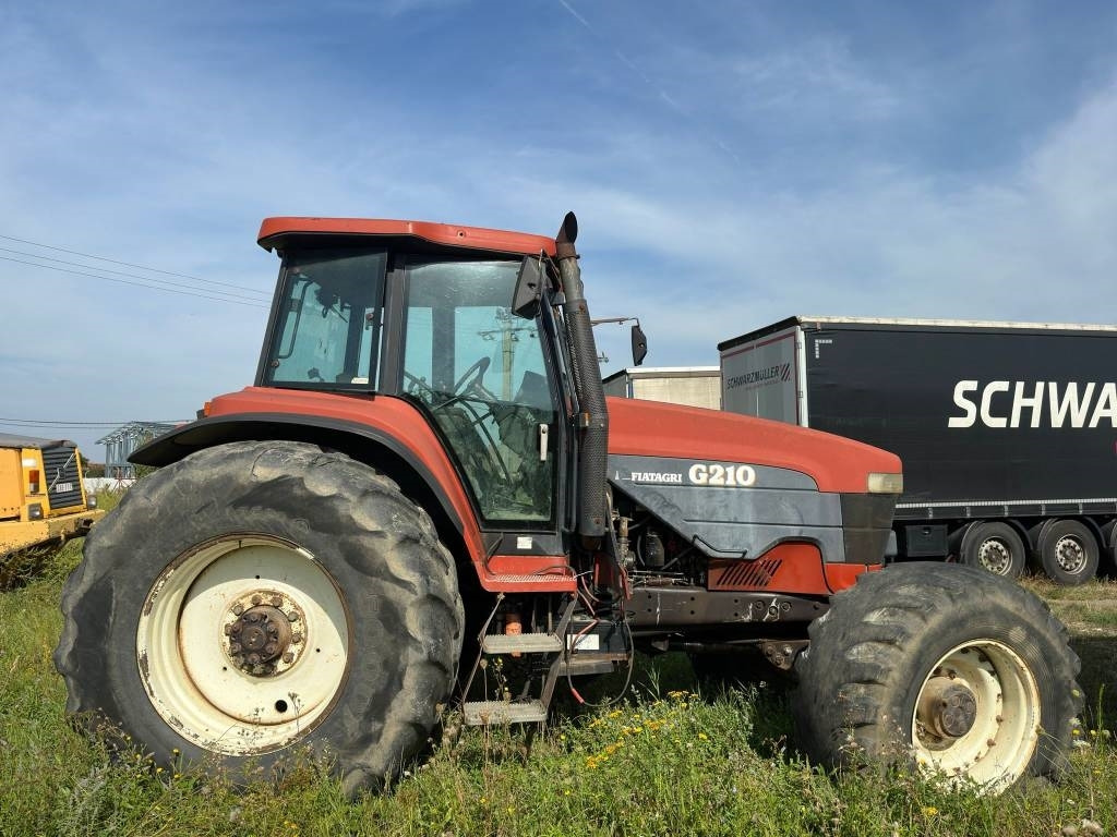 Traktorius New Holland G 210: foto 6
