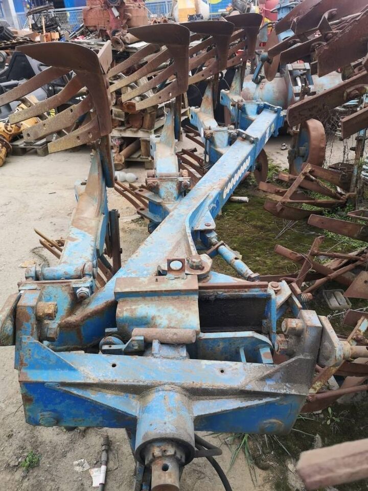 Rabe Rabewerk 4 Rabe Rabewerk 4 - Plūgas: foto 2 Rabe Rabewerk 4 Rabe Rabewerk 4 - Plūgas: foto 2
