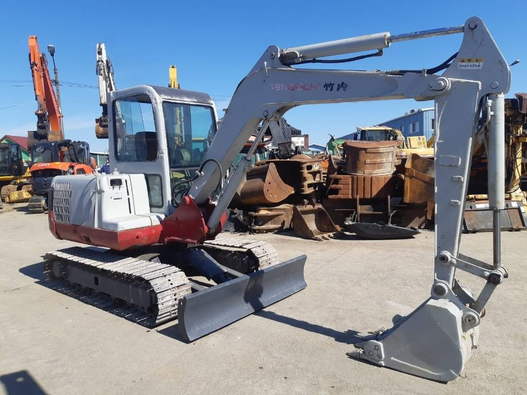 Takeuchi TB150C - Mini ekskavatorius: foto 2 Takeuchi TB150C - Mini ekskavatorius: foto 2