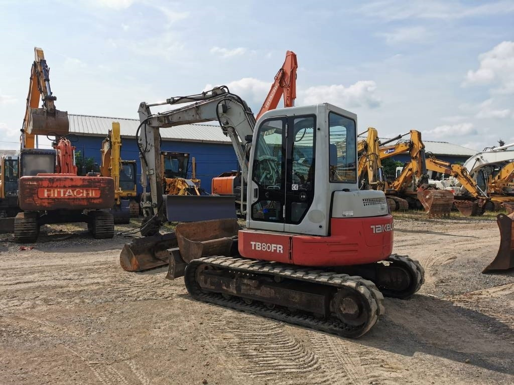 Takeuchi TB80FR - Mini ekskavatorius: foto 3 Takeuchi TB80FR - Mini ekskavatorius: foto 3