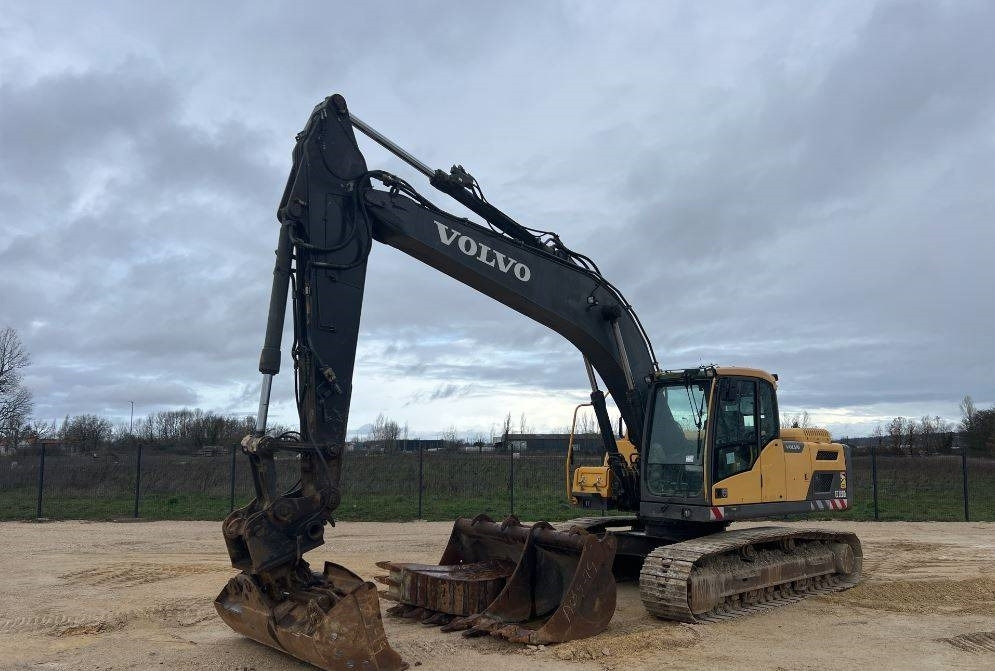 Volvo EC 220 DL - Vikšrinis ekskavatorius: foto 1 Volvo EC 220 DL - Vikšrinis ekskavatorius: foto 1