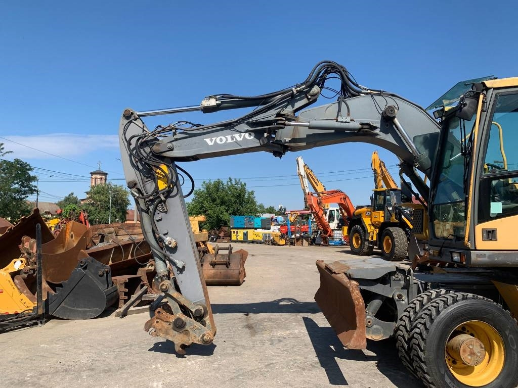 Volvo EW 140 C - Ratinis ekskavatorius: foto 4 Volvo EW 140 C - Ratinis ekskavatorius: foto 4