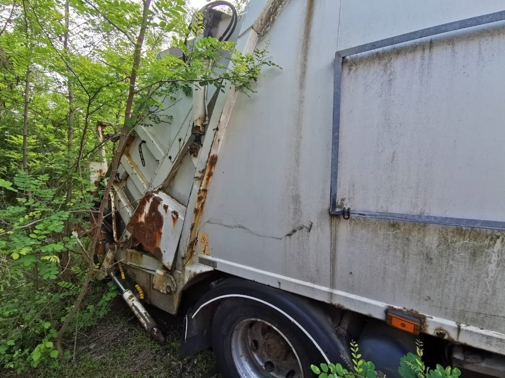 Volvo FL6 - Šiukšliavežis: foto 3 Volvo FL6 - Šiukšliavežis: foto 3