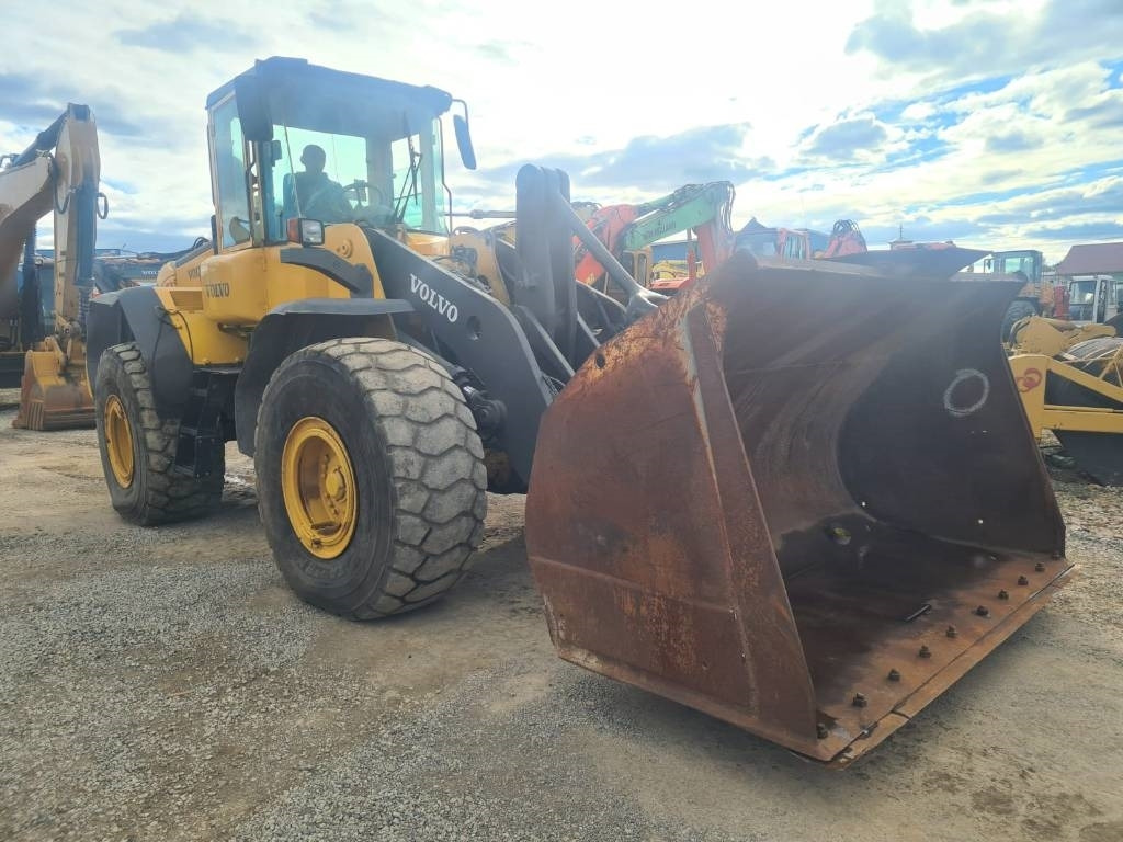 Volvo L 120 E - Ratinis krautuvas: foto 2 Volvo L 120 E - Ratinis krautuvas: foto 2