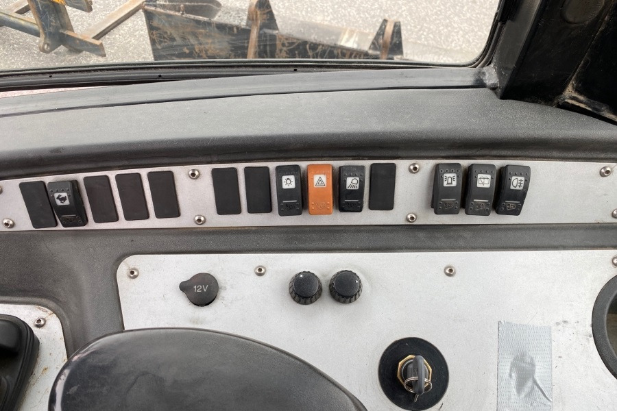 JCB 406 - Ratinis krautuvas: foto 4 JCB 406 - Ratinis krautuvas: foto 4