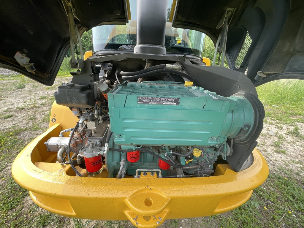Volvo L30B PRO - Ratinis krautuvas: foto 3 Volvo L30B PRO - Ratinis krautuvas: foto 3