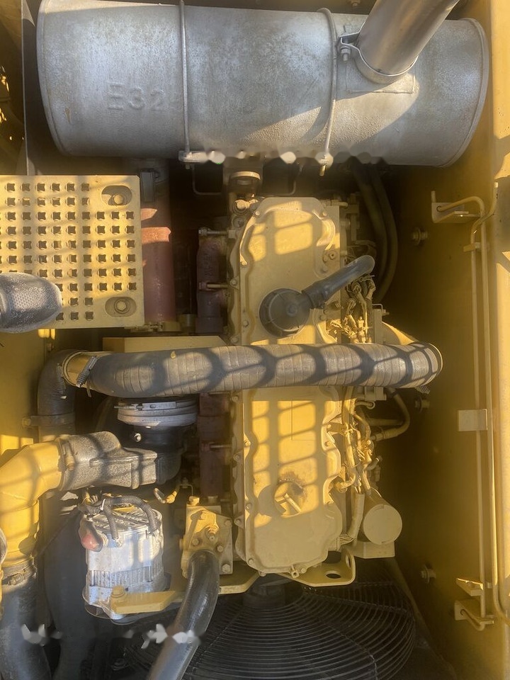 Caterpillar 325CL - Vikšrinis ekskavatorius: foto 3 Caterpillar 325CL - Vikšrinis ekskavatorius: foto 3