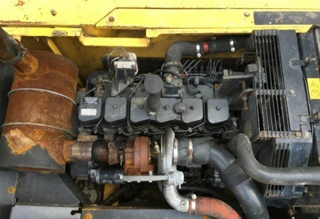 Komatsu PC220-7 - Mini ekskavatorius: foto 5 Komatsu PC220-7 - Mini ekskavatorius: foto 5
