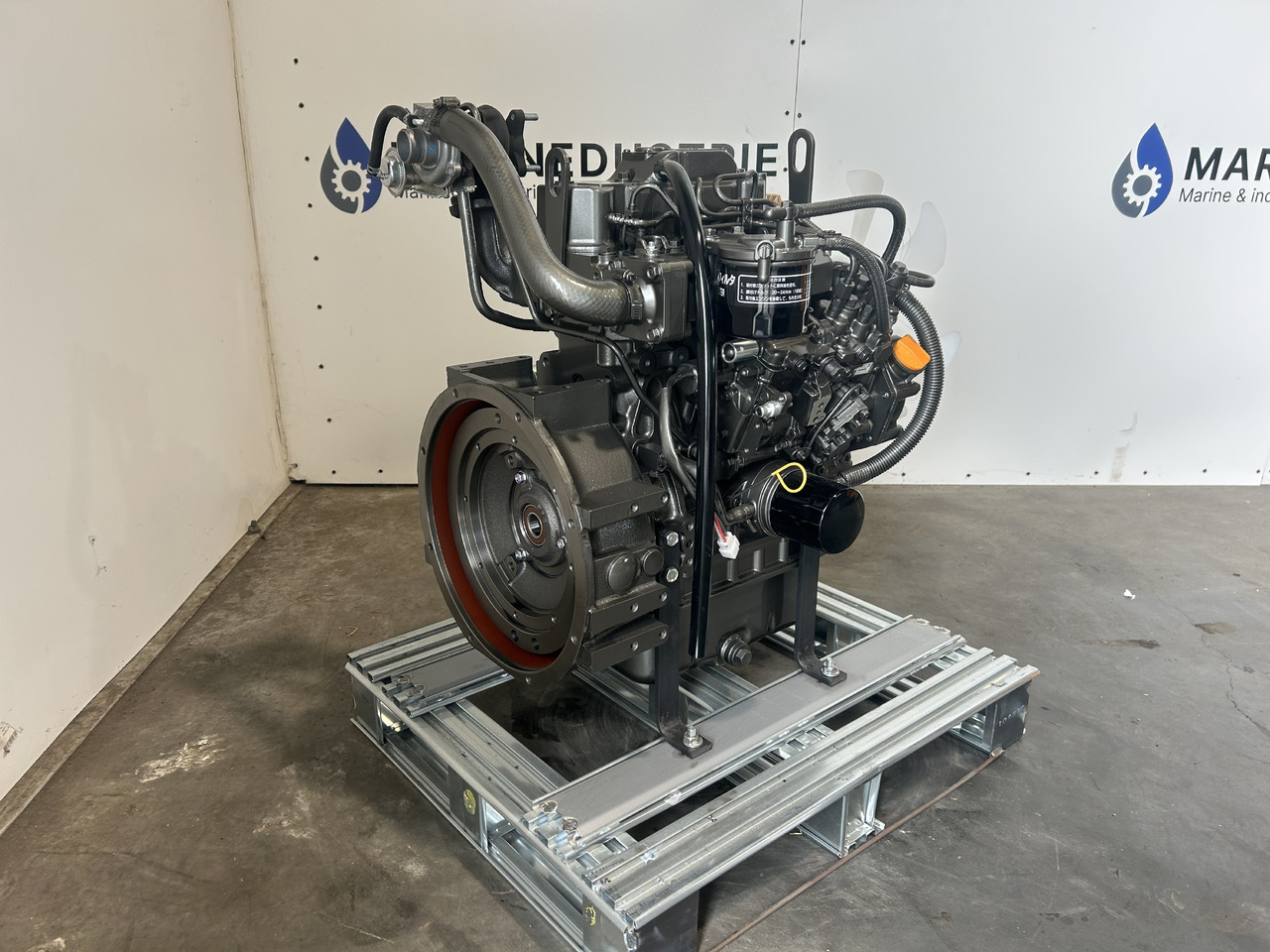 Yanmar 3TNV84T - Variklis - Ekskavatorius: foto 2 Yanmar 3TNV84T - Variklis - Ekskavatorius: foto 2