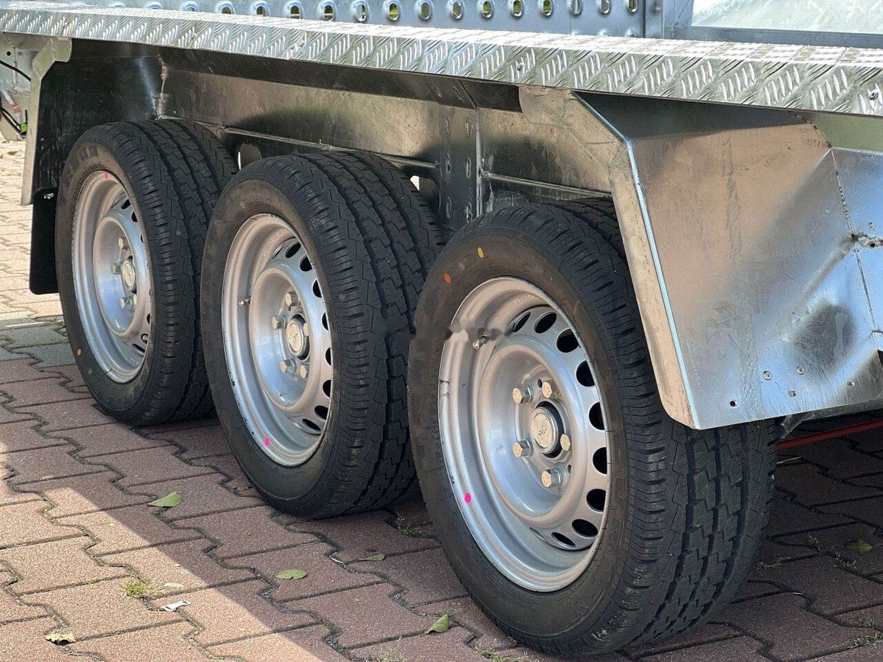Wiola Pod sprzęt budowlany B3540 MAXX 3500kg - Priekaba spec technikai: foto 2 Wiola Pod sprzęt budowlany B3540 MAXX 3500kg - Priekaba spec technikai: foto 2