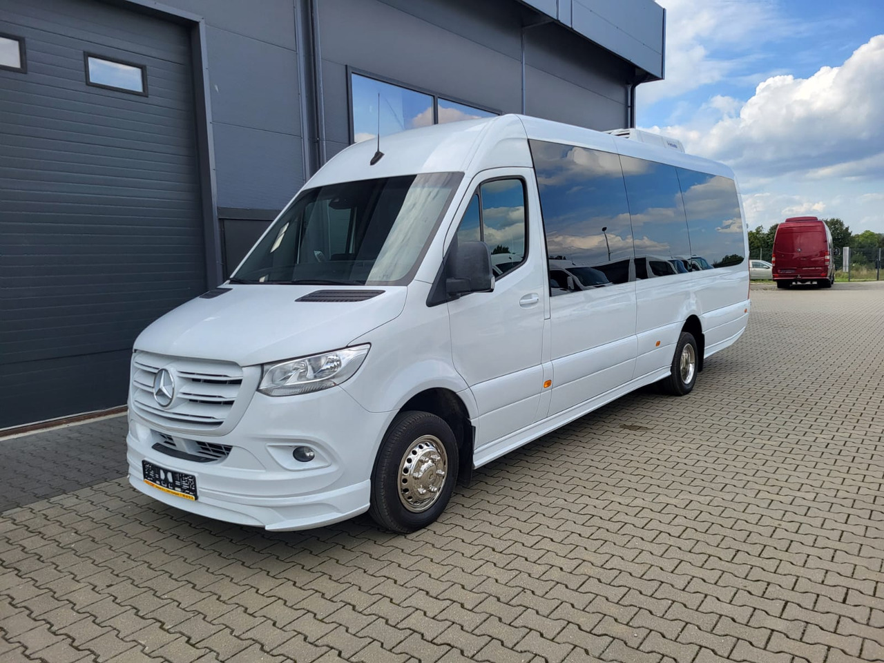 Mercedes-Benz Sprinter 519 CDI 24 places + 3 standing - Priemiestinis autobusas: foto 2 Mercedes-Benz Sprinter 519 CDI 24 places + 3 standing - Priemiestinis autobusas: foto 2