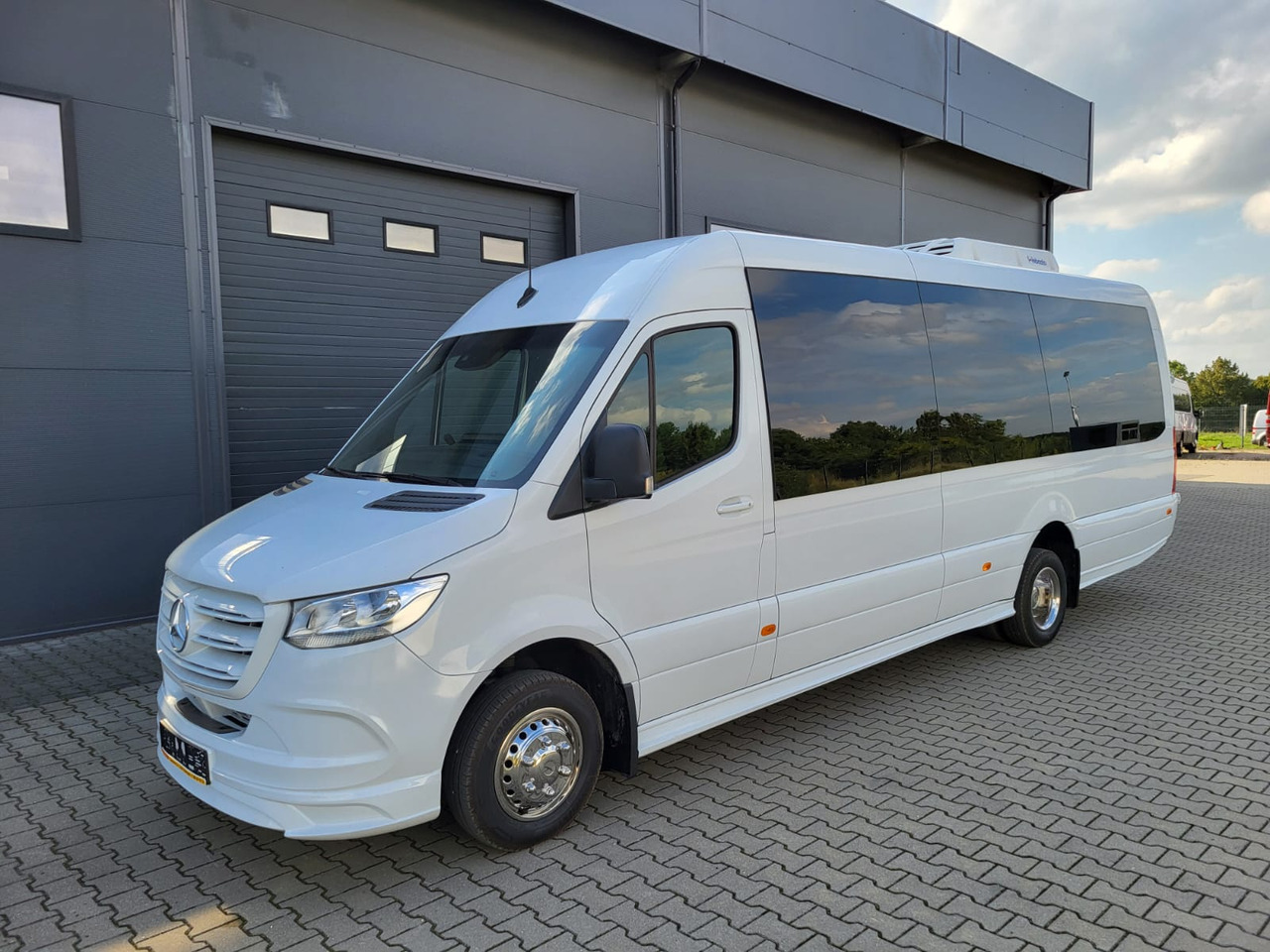 Mercedes-Benz Sprinter 519 CDI 24 places + 4 standing NEW - Turistinis autobusas: foto 2 Mercedes-Benz Sprinter 519 CDI 24 places + 4 standing NEW - Turistinis autobusas: foto 2