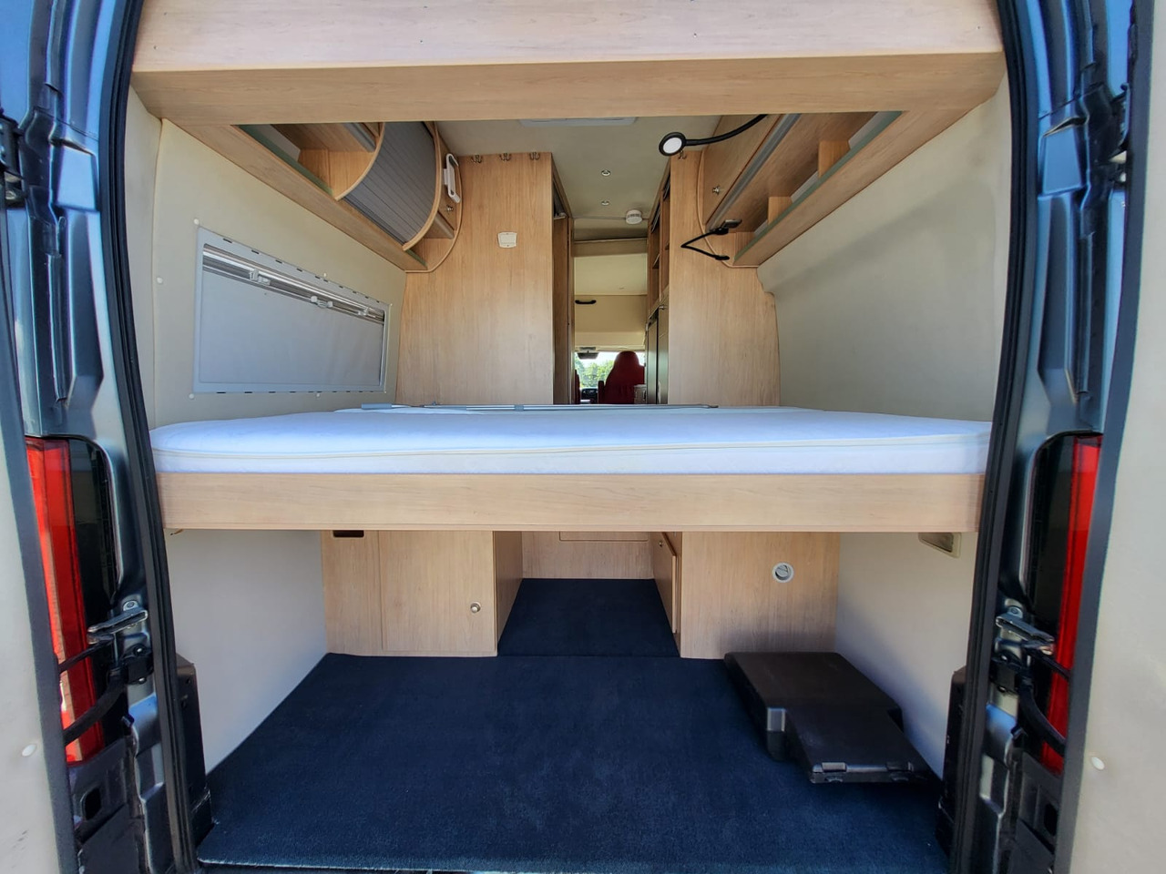 Mikroautobusas kemperis Peugeot Boxer: foto 14