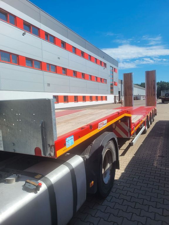 Faymonville MAX TRAILER MAX100-N-4A-9.30-U - Žemo profilio platforma puspriekabė: foto 2 Faymonville MAX TRAILER MAX100-N-4A-9.30-U - Žemo profilio platforma puspriekabė: foto 2