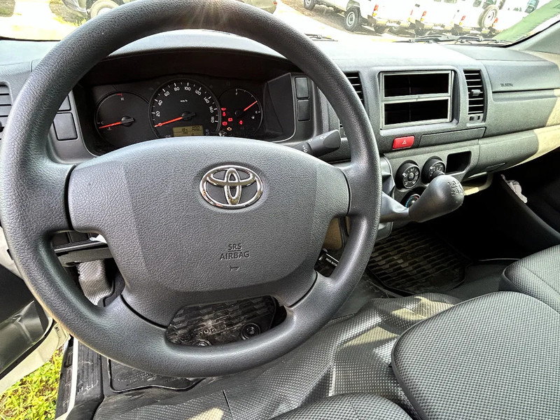 Toyota HiAce 4x2 Standard Mini Bus 15 seater - Ready for work!! - NEW - Lengvasis automobilis: foto 4 Toyota HiAce 4x2 Standard Mini Bus 15 seater - Ready for work!! - NEW - Lengvasis automobilis: foto 4