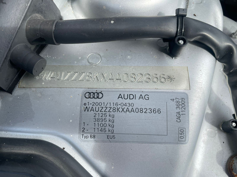 Lengvasis automobilis Audi A4: foto 13