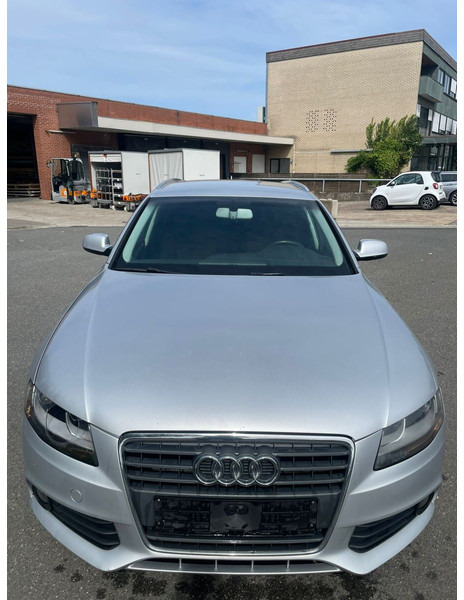 Audi A4 - Lengvasis automobilis: foto 4 Audi A4 - Lengvasis automobilis: foto 4