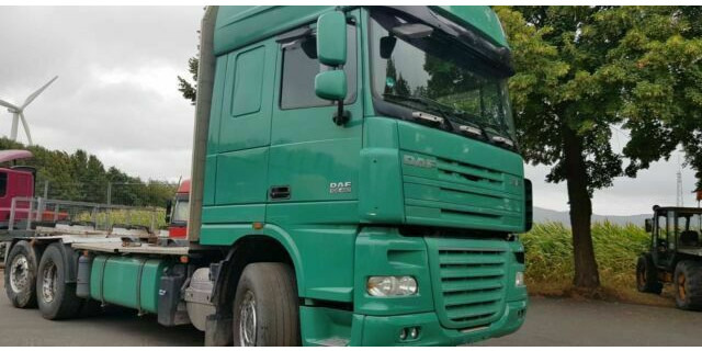 DAF XF105-460Super Spacs Cap G.Haus/Hoch Retarder - Miškovežis: foto 2 DAF XF105-460Super Spacs Cap G.Haus/Hoch Retarder - Miškovežis: foto 2