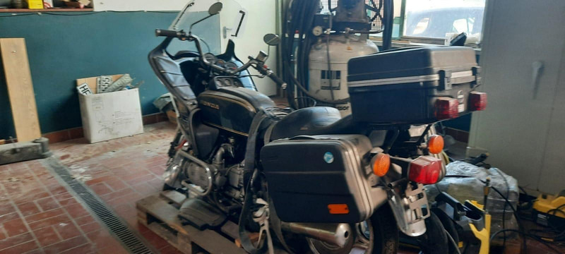 Honda GL 2 Goldwing - Motociklas: foto 2 Honda GL 2 Goldwing - Motociklas: foto 2