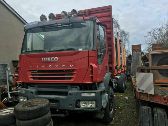 Iveco AD260T450PS 6x4 Blatt Blatt (E:5) - Miškovežis, Sunkvežimis su kranu: foto 1 Iveco AD260T450PS 6x4 Blatt Blatt (E:5) - Miškovežis, Sunkvežimis su kranu: foto 1