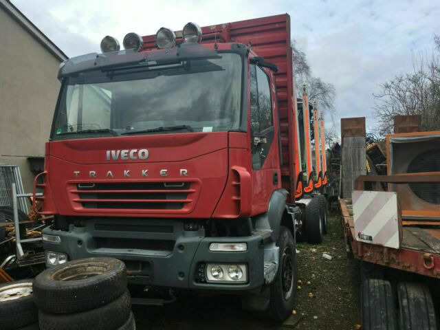 Iveco AD260T450PS 6x4 Blatt Blatt (E:5) - Miškovežis, Sunkvežimis su kranu: foto 3 Iveco AD260T450PS 6x4 Blatt Blatt (E:5) - Miškovežis, Sunkvežimis su kranu: foto 3