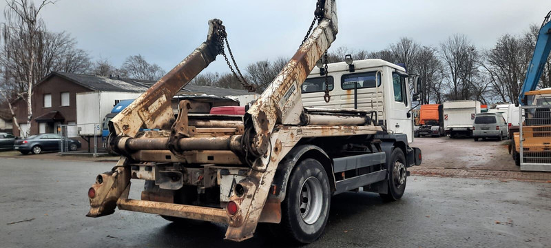 MAN M38 - Nuožulnaus pakėlimo ant platformos sunkvežimis: foto 4 MAN M38 - Nuožulnaus pakėlimo ant platformos sunkvežimis: foto 4