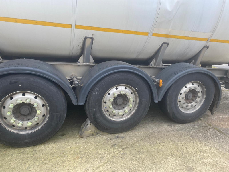 Magyar A1 lizingą Magyar A1: foto 8 Magyar A1 lizingą Magyar A1: foto 8