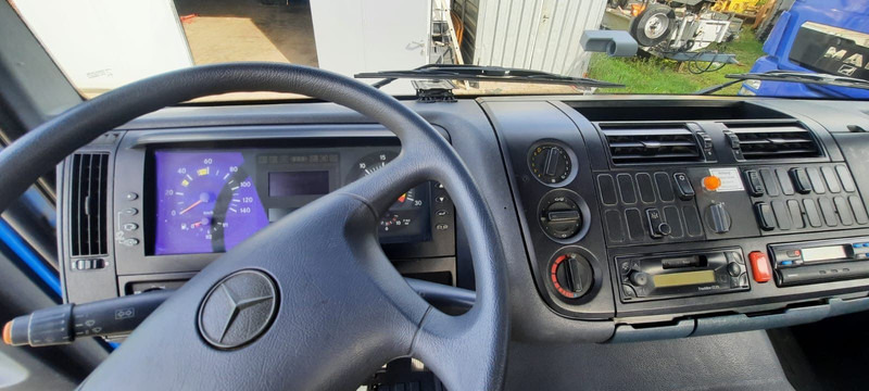 Platforminis/ Bortinis sunkvežimis, Sunkvežimis su kranu Mercedes-Benz 1828 Pritsche+Glastransport: foto 12