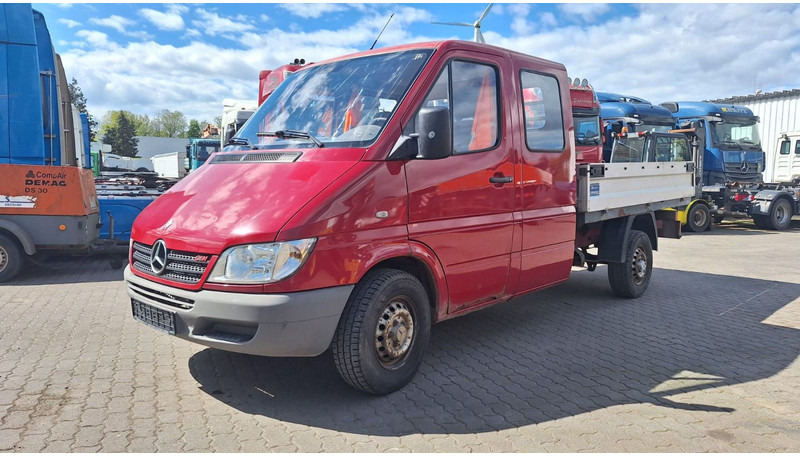 Mercedes-Benz 300-serie 313 Pritsche Doppelkabine - Bortinis automobilis, Komercinis automobilis su dviguba kabina: foto 2 Mercedes-Benz 300-serie 313 Pritsche Doppelkabine - Bortinis automobilis, Komercinis automobilis su dviguba kabina: foto 2