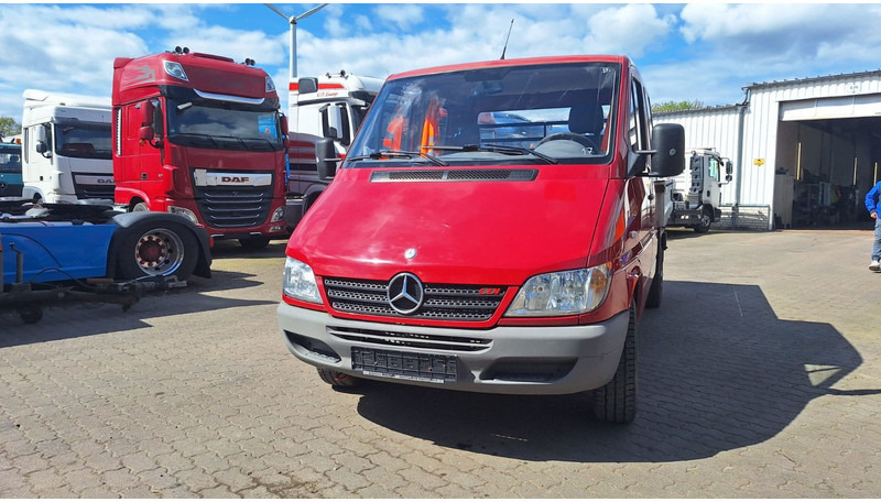 Mercedes-Benz 300-serie 313 Pritsche Doppelkabine - Bortinis automobilis, Komercinis automobilis su dviguba kabina: foto 3 Mercedes-Benz 300-serie 313 Pritsche Doppelkabine - Bortinis automobilis, Komercinis automobilis su dviguba kabina: foto 3
